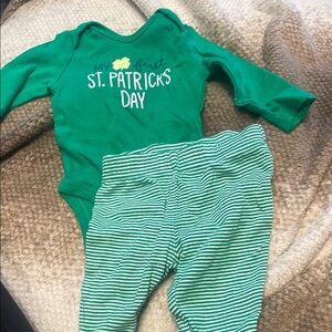 🩷 3/$18 st Patrick’s day Carter's Green Baby Onesie